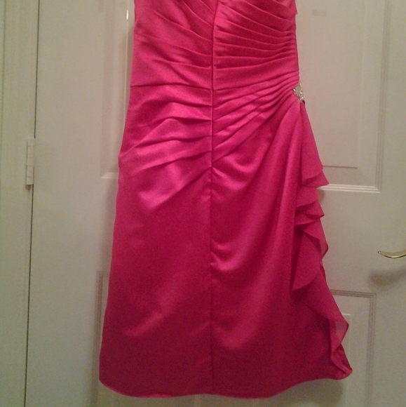 NEW SORELLO VITA  PINK SATIN ONE DRAPE SHOULDER SM - Picture 2 of 8